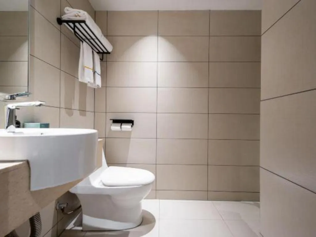 City Comfort Inn Wuhan Dongwu Avenue Light Rail Station