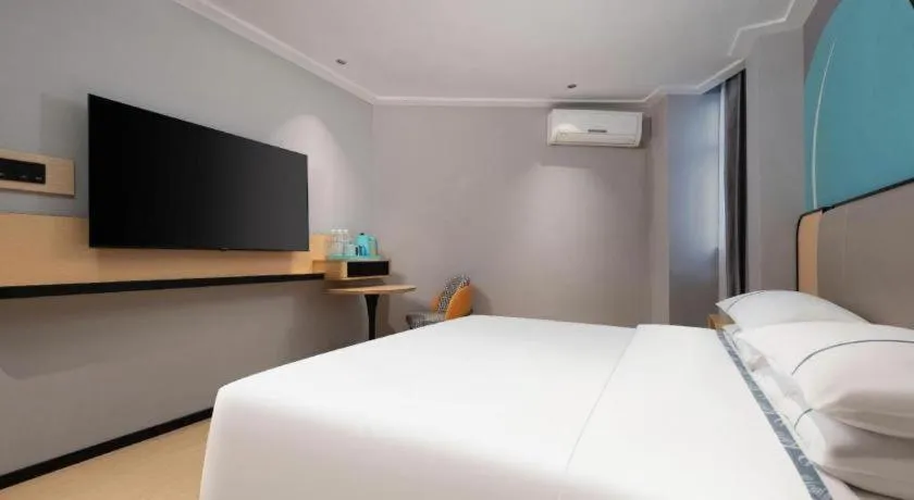 Bed in City Comfort Inn Wuhan Dongwu Avenue Light Rail Station