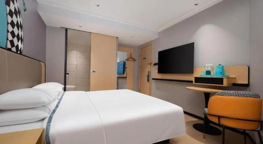 Bed in City Comfort Inn Wuhan Dongwu Avenue Light Rail Station
