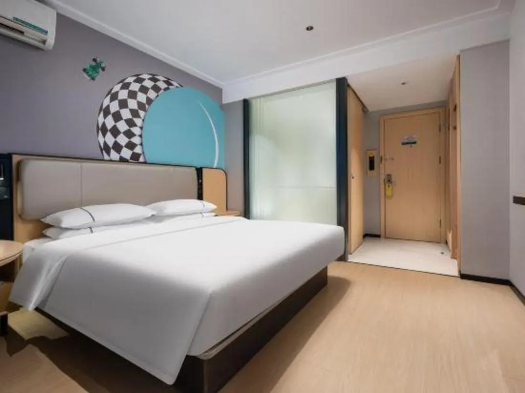 Bed in City Comfort Inn Wuhan Dongwu Avenue Light Rail Station