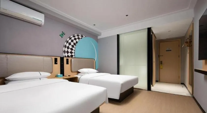 Bed in City Comfort Inn Wuhan Dongwu Avenue Light Rail Station
