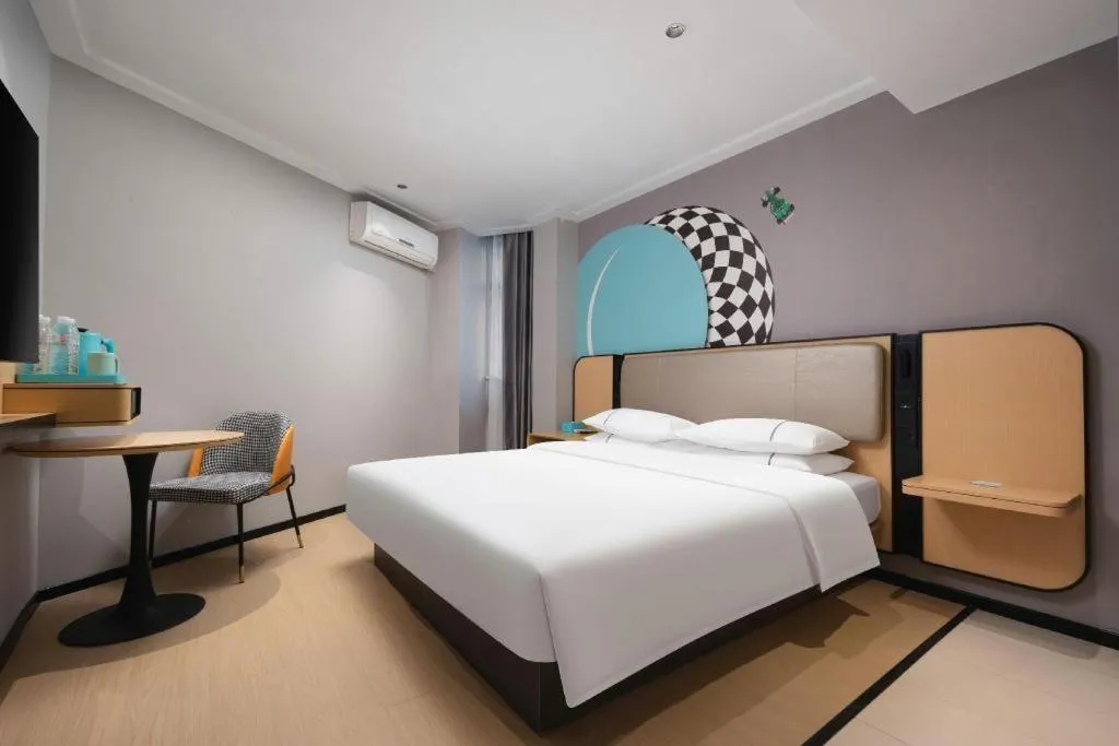 Bed in City Comfort Inn Wuhan Dongwu Avenue Light Rail Station