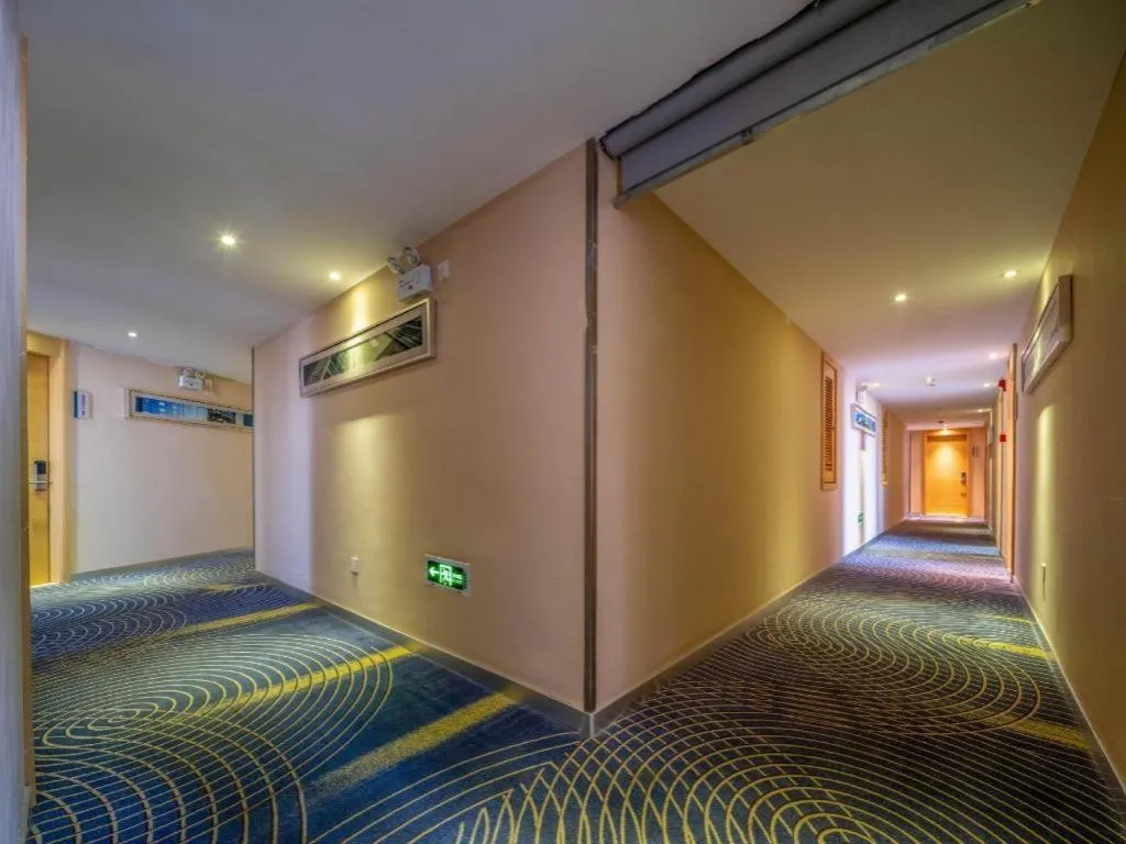 Bed in City Comfort Inn Wuhan Dongwu Avenue Light Rail Station