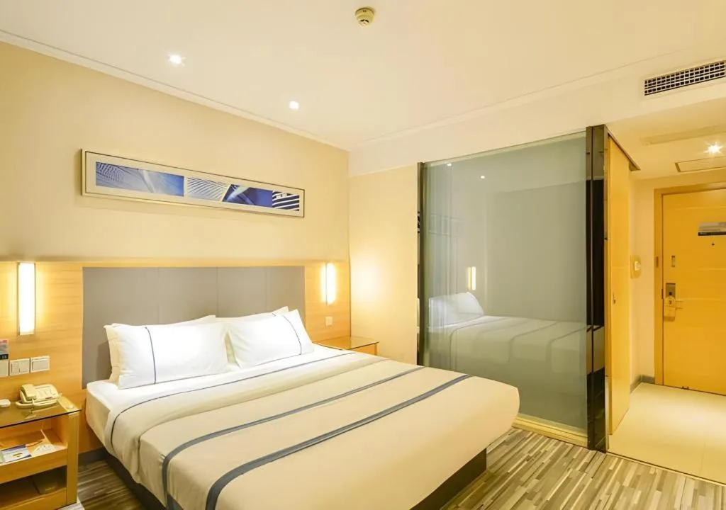 Bed in City Comfort Inn Xiao'gan City Beijing Road