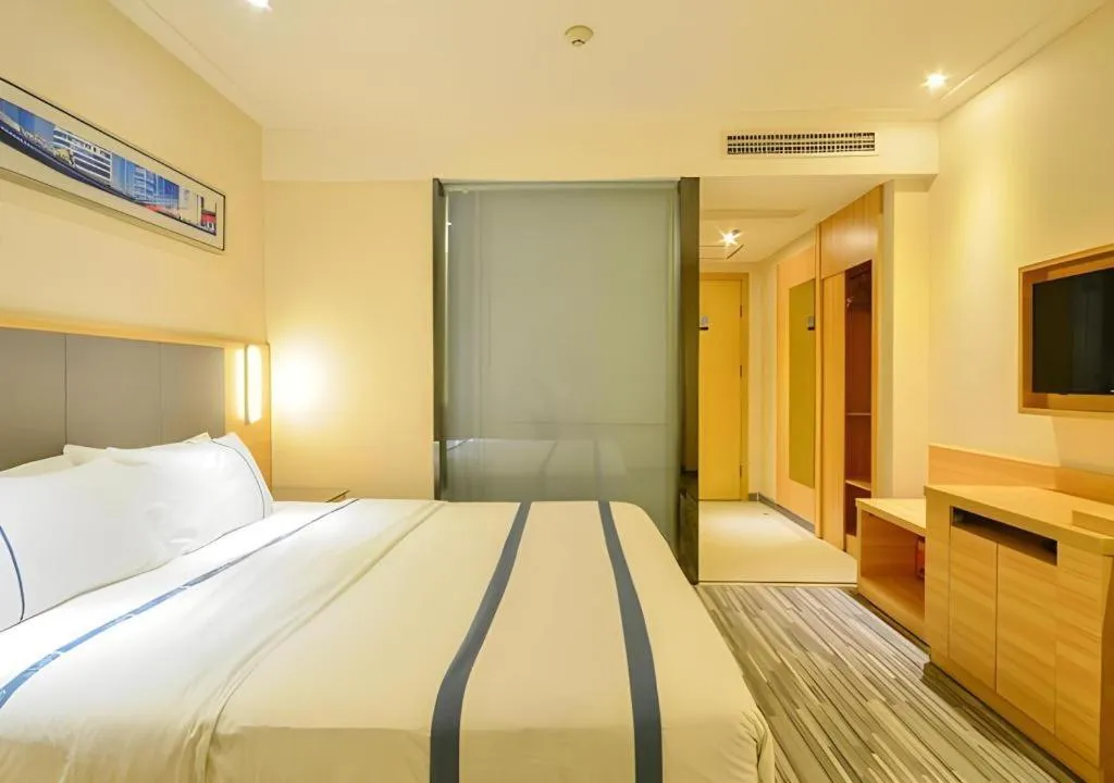 Bed in City Comfort Inn Xiao'gan City Beijing Road