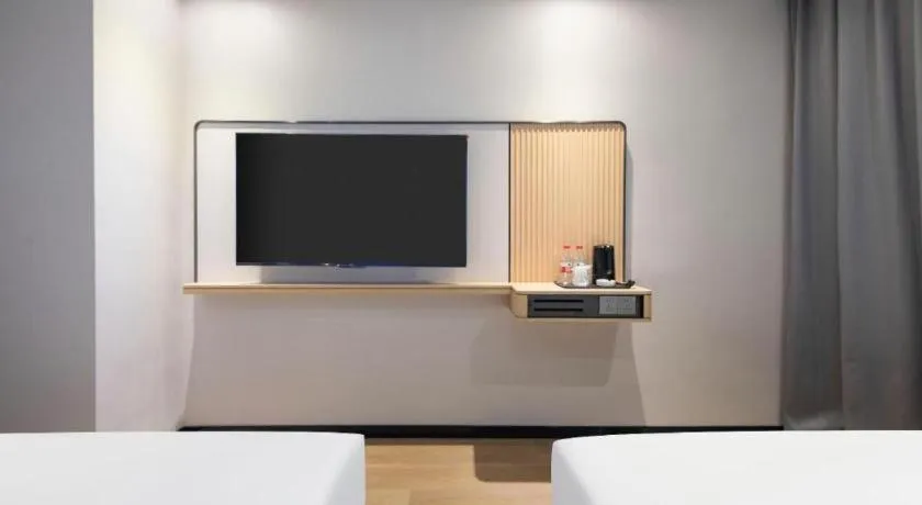 Bed in City Comfort Inn Xiao'gan City Beijing Road