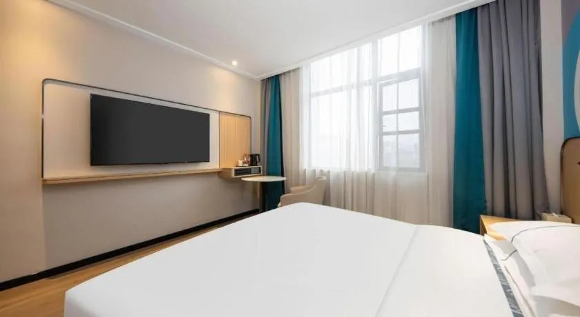 Bed in City Comfort Inn Xiao'gan City Beijing Road