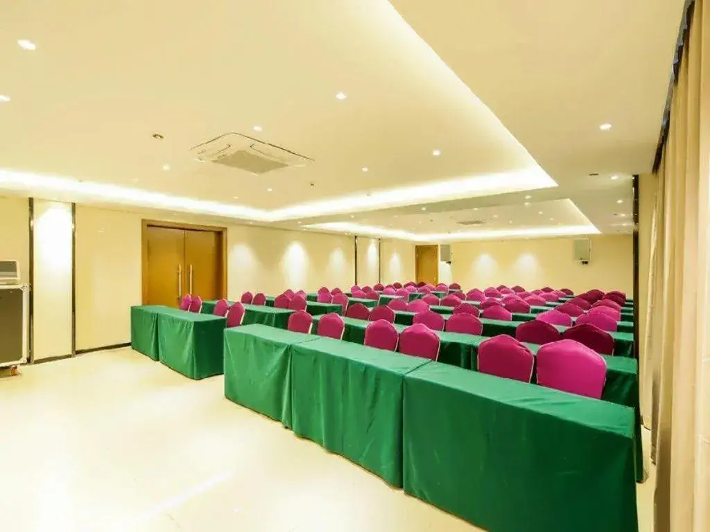 JTOUR Inn Hechi Yizhou Municipal Central Plaza JTOUR Inn Hechi Yizhou Municipal Central Plaza