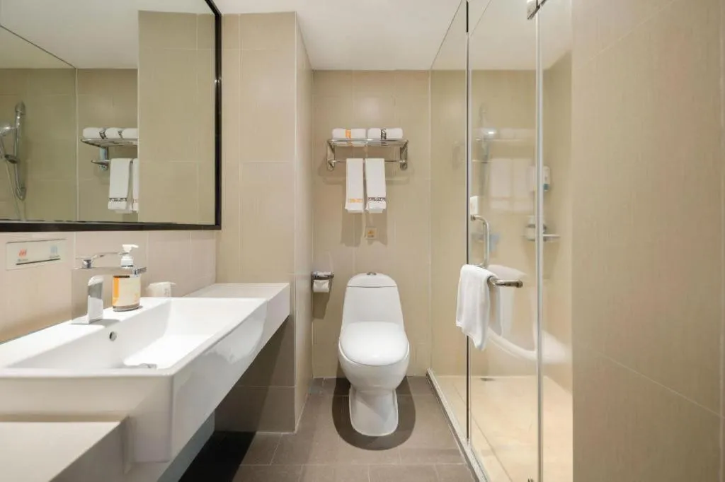 JTOUR Inn Hechi Yizhou Municipal Central Plaza