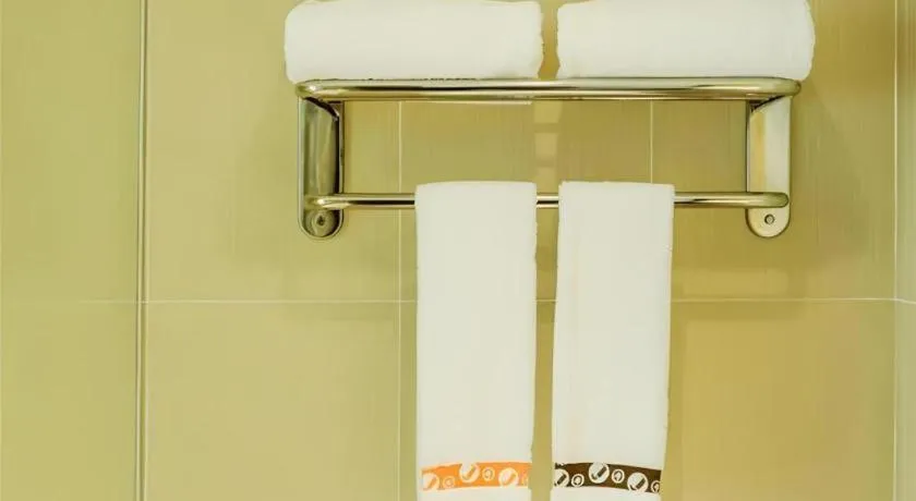 JTOUR Inn Hechi Yizhou Municipal Central Plaza