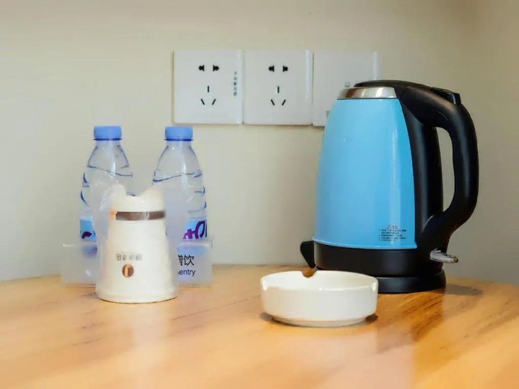 JTOUR Inn Hechi Yizhou Municipal Central Plaza