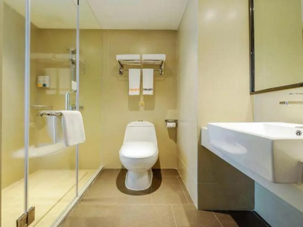 JTOUR Inn Hechi Yizhou Municipal Central Plaza