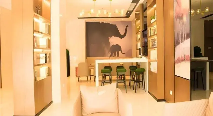 JTOUR Inn Hechi Yizhou Municipal Central Plaza JTOUR Inn Hechi Yizhou Municipal Central Plaza