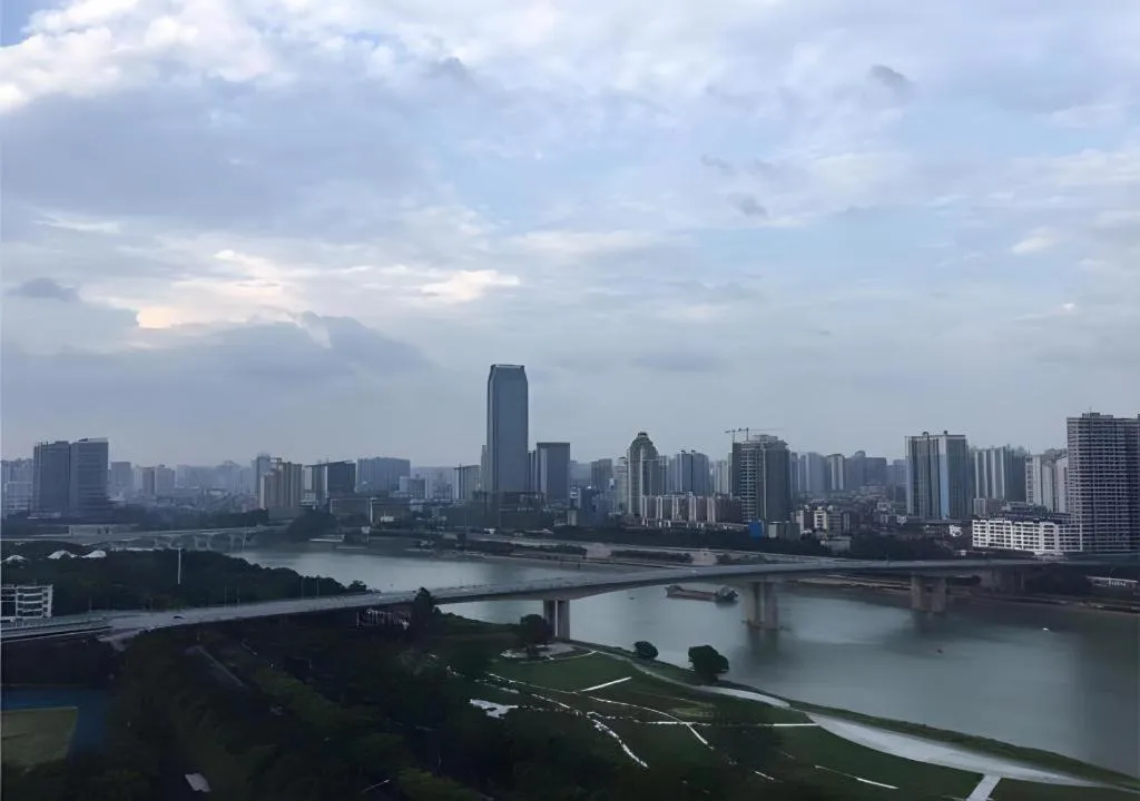 Echarm Hotel Nanning Chaoyang Square River View