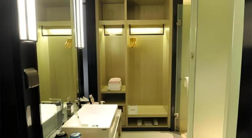 Echarm Hotel Nanning Chaoyang Square River View