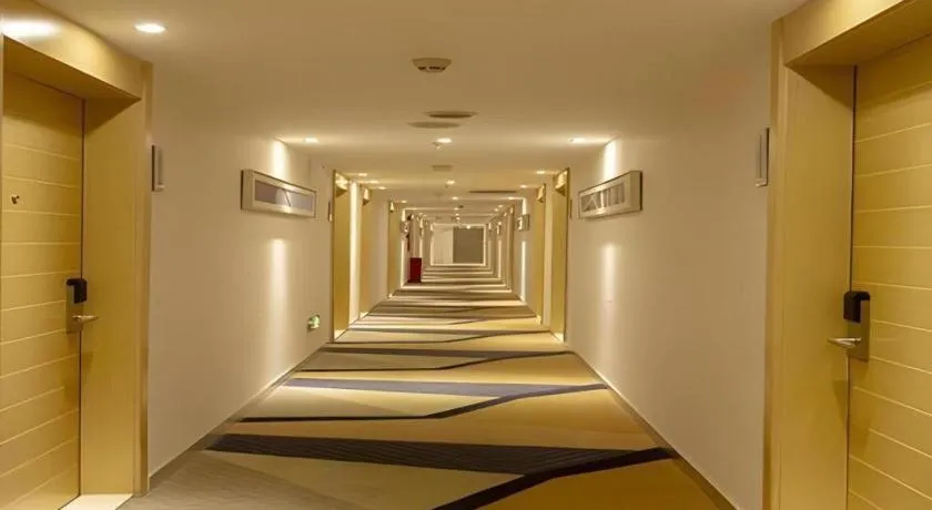 City Comfort Inn Guangzhou Shangxiajiu Hualin Temple Chenjiaci Metro Station