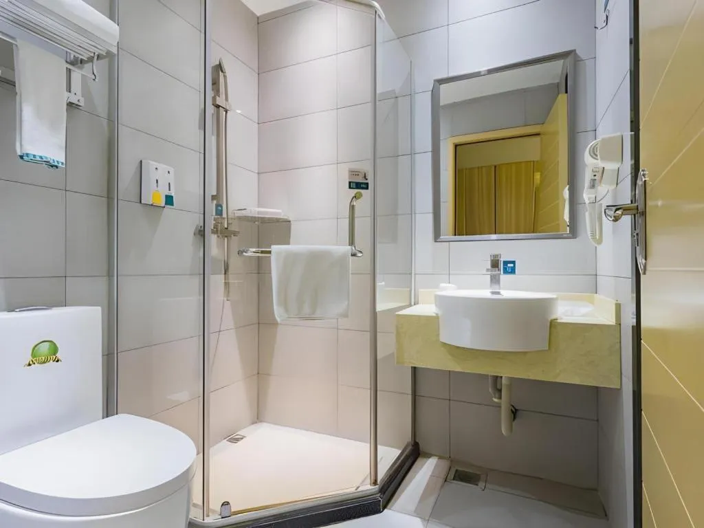 City Comfort Inn Guangzhou Shangxiajiu Hualin Temple Chenjiaci Metro Station