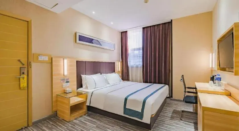 Bed in City Comfort Inn Guangzhou Shangxiajiu Hualin Temple Chenjiaci Metro Station Bed in City Comfort Inn Guangzhou Shangxiajiu Hualin Temple Chenjiaci Metro Station