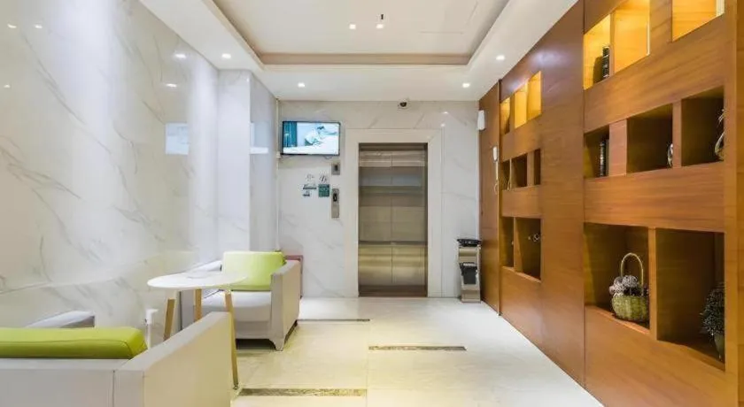 City Comfort Inn Guangzhou Shangxiajiu Hualin Temple Chenjiaci Metro Station