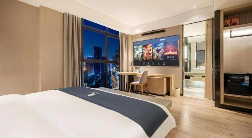 Bed in Echarm Hotel Wuhan Hankou Station Changgang Road Metro Station