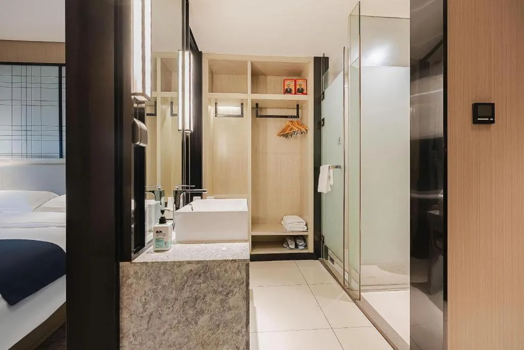 Bed in Echarm Hotel Wuhan Hankou Station Changgang Road Metro Station