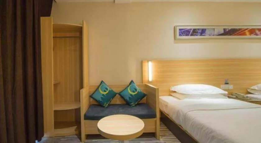 Bed in City Comfort Inn Wuhan Guanggu Textile University