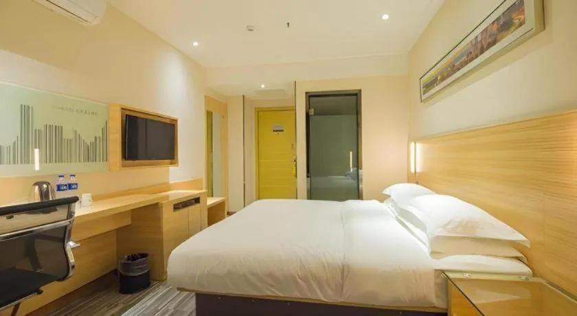 Bed in City Comfort Inn Wuhan Guanggu Textile University