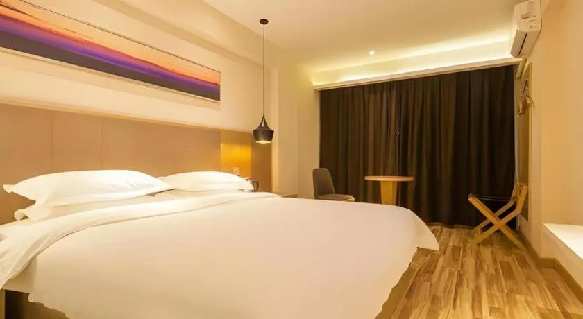 Bed in City Comfort Inn Wuhan Jianghan Road Liuduqiao Metro Station