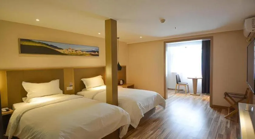 Bed in City Comfort Inn Wuhan Jianghan Road Liuduqiao Metro Station