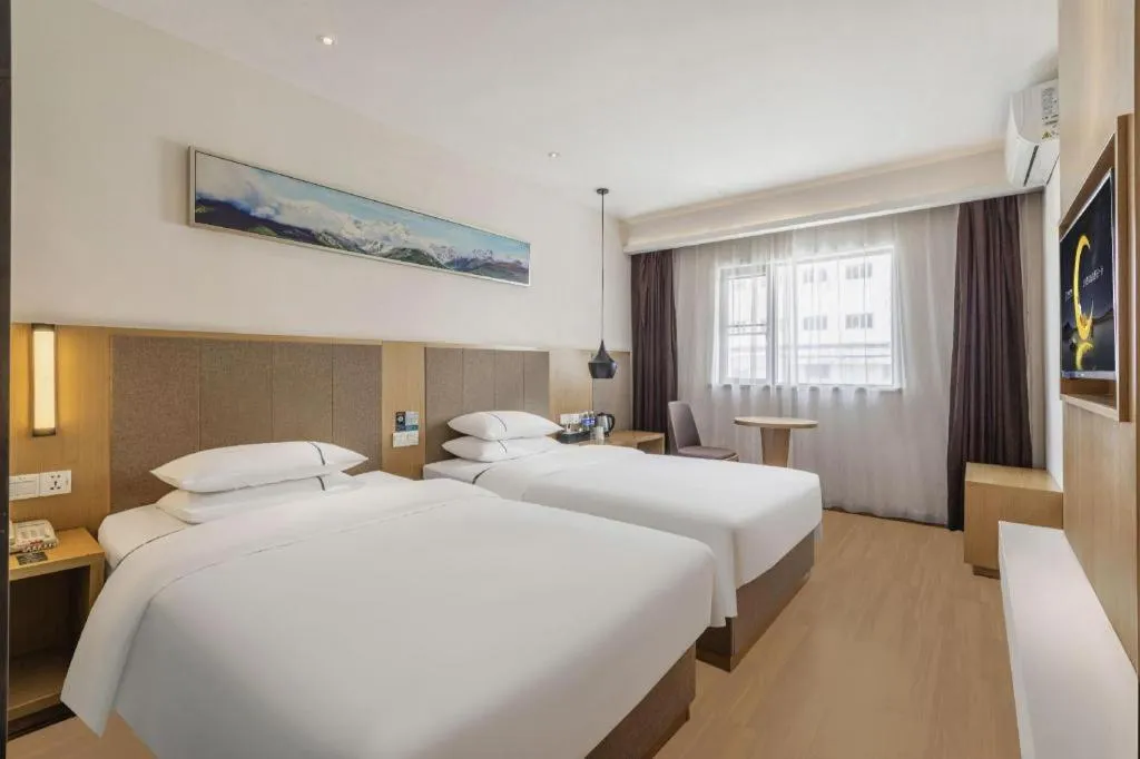 Bed in City Comfort Inn Wuhan Jianghan Road Liuduqiao Metro Station