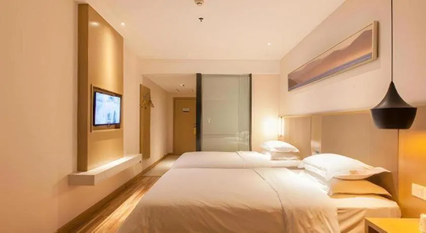 Bed in City Comfort Inn Wuhan Jianghan Road Liuduqiao Metro Station