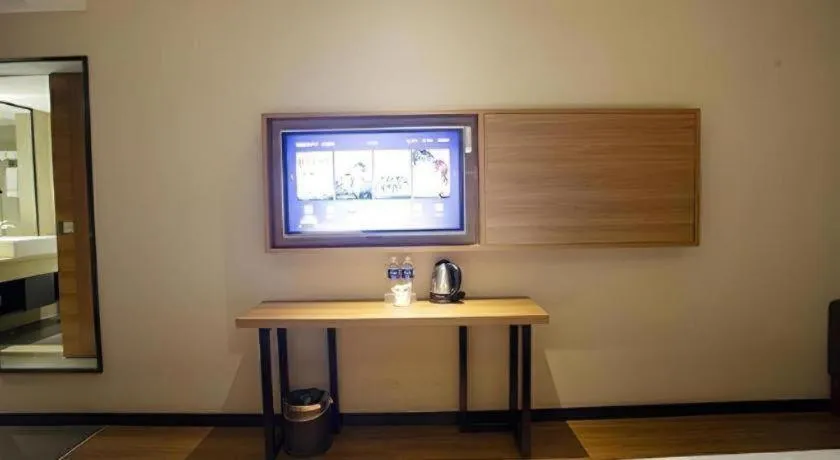 Jtour Inn Huanggang Wuxue City Square