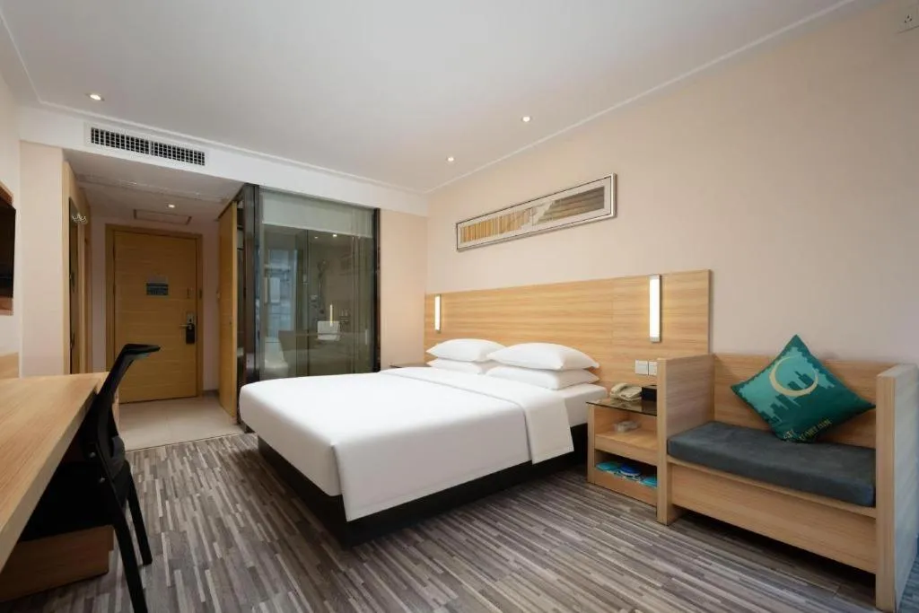 Bed in City Comfort Inn Wuhan Panlongcheng Baishang Shopping Center