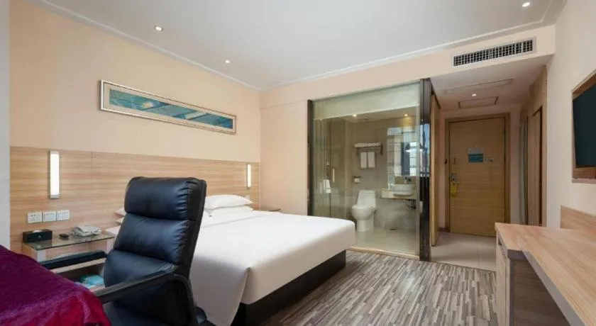 Bed in City Comfort Inn Wuhan Panlongcheng Baishang Shopping Center