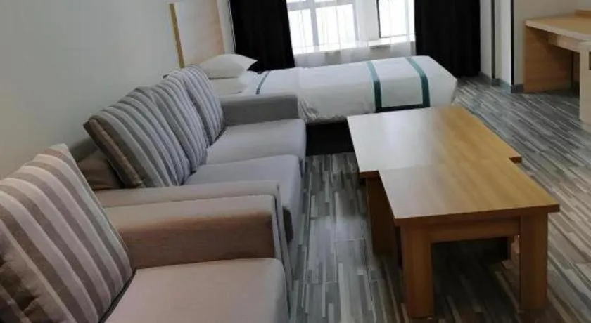 Bed in City Comfort Inn Wuhan Sports Center Sanjiaohu Metro Station