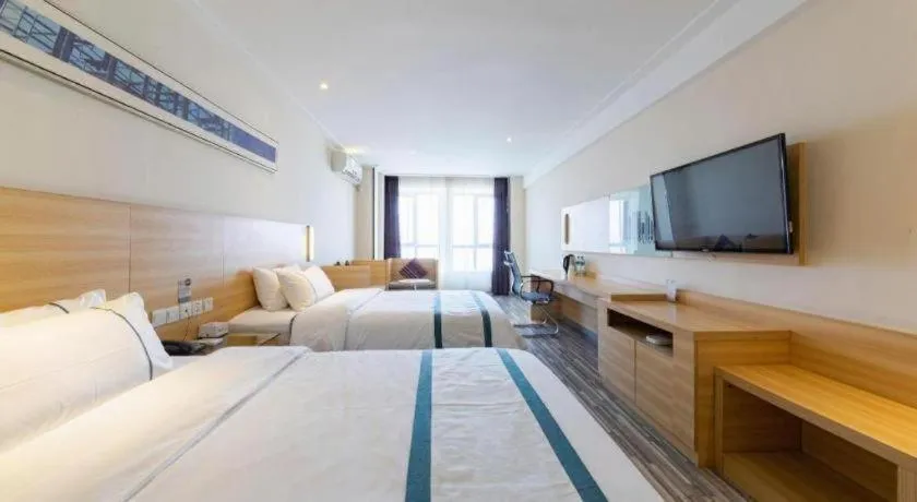 Bed in City Comfort Inn Wuhan Sports Center Sanjiaohu Metro Station