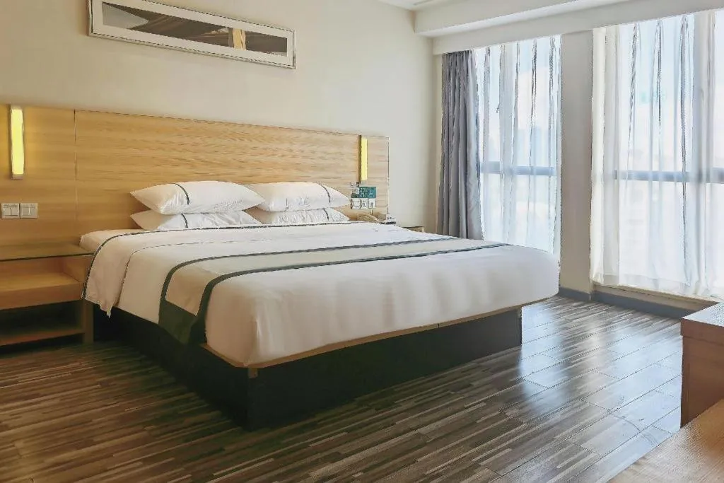 Bed in City Comfort Inn Wuhan Sports Center Sanjiaohu Metro Station