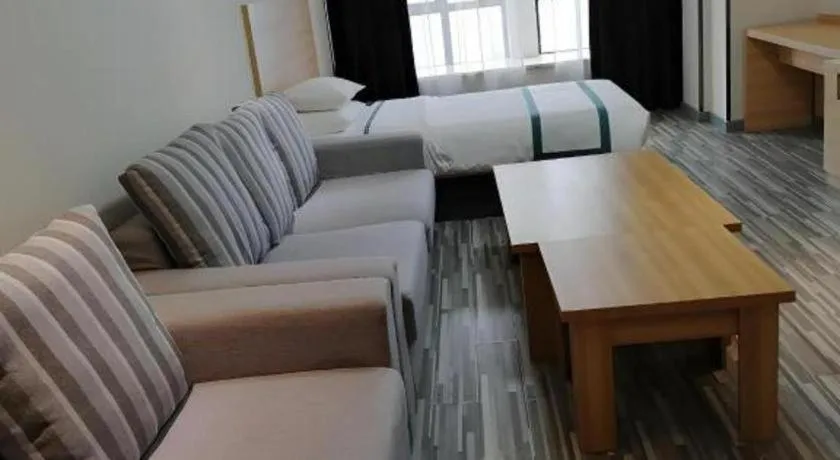 Bed in City Comfort Inn Wuhan Sports Center Sanjiaohu Metro Station