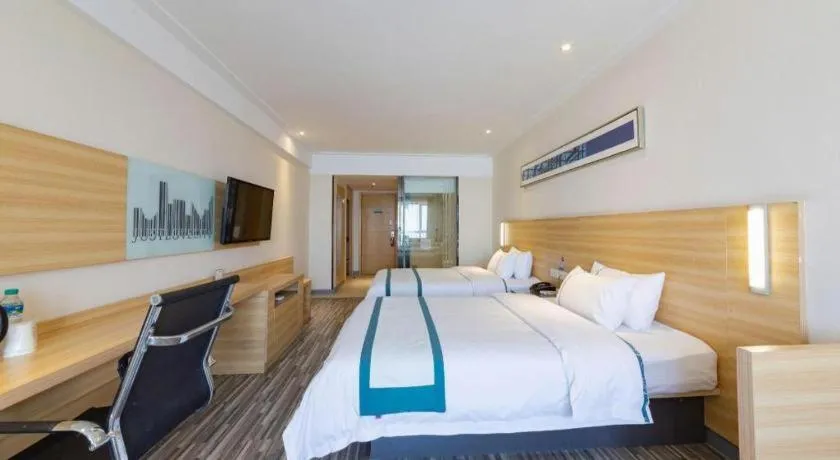 Bed in City Comfort Inn Wuhan Sports Center Sanjiaohu Metro Station