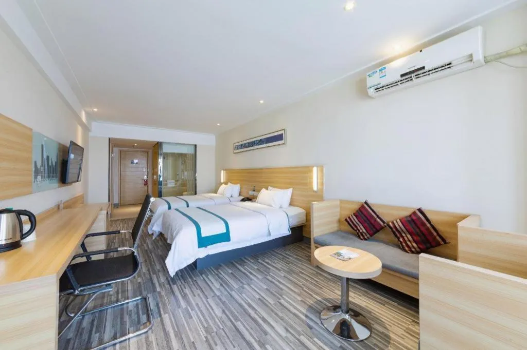 Bed in City Comfort Inn Wuhan Sports Center Sanjiaohu Metro Station