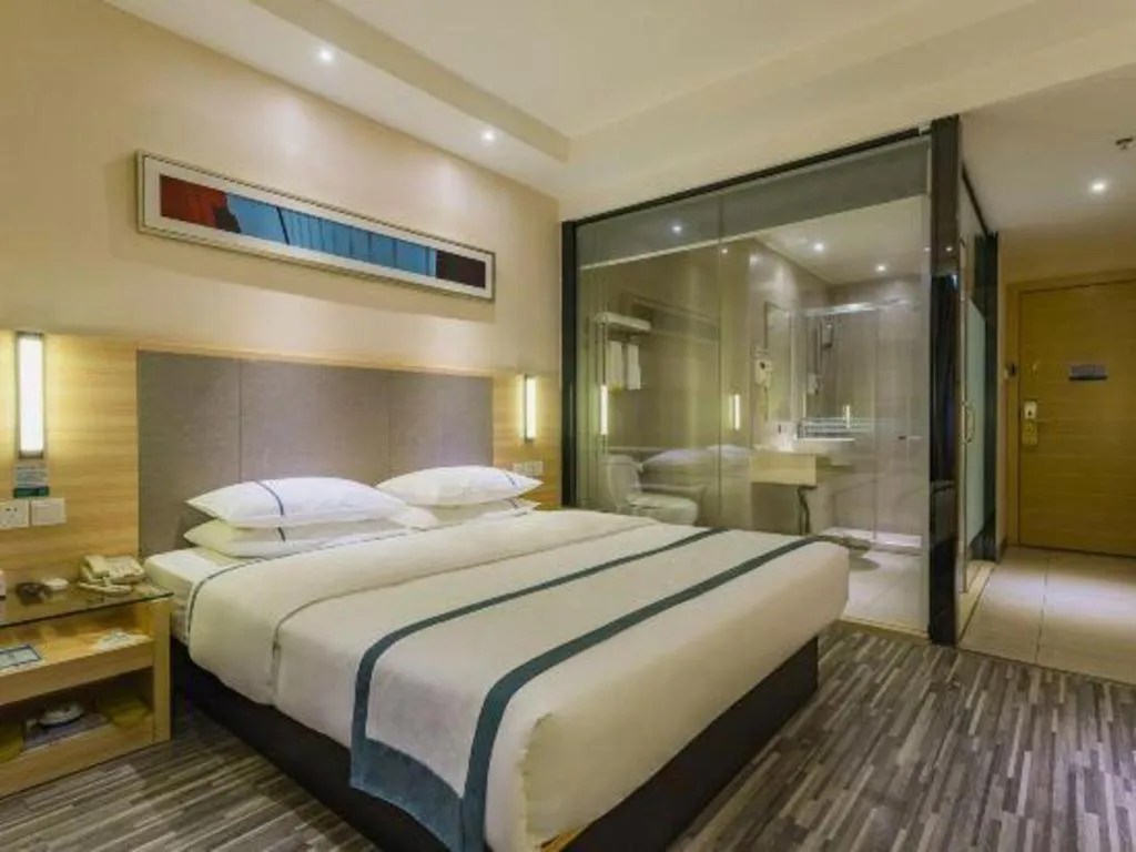 Bed in City Comfort Inn Guangzhou Tower Kecun Metro Station Dunhe