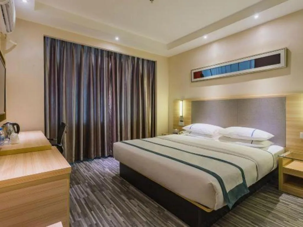 Bed in City Comfort Inn Guangzhou Tower Kecun Metro Station Dunhe