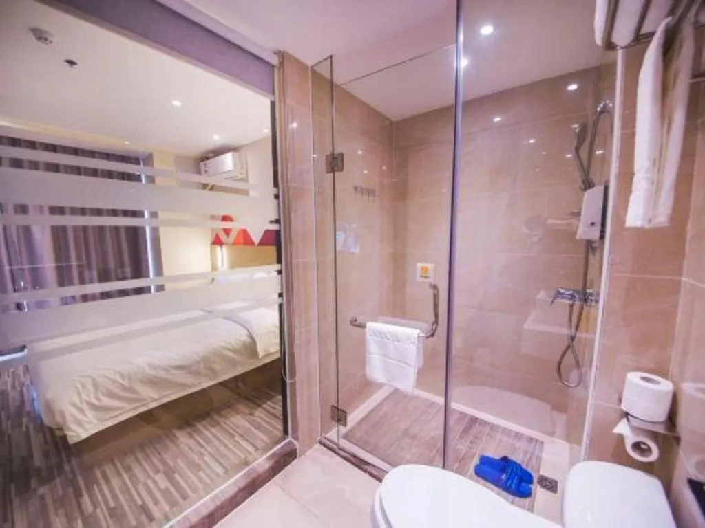 Bed in Borrman Hotel Guilin High-speed Railway North Station Evergrande Plaza