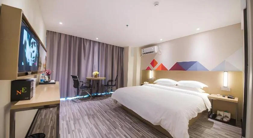 Bed in Borrman Hotel Guilin High-speed Railway North Station Evergrande Plaza