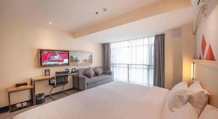 Bed in Borrman Hotel Guilin High-speed Railway North Station Evergrande Plaza