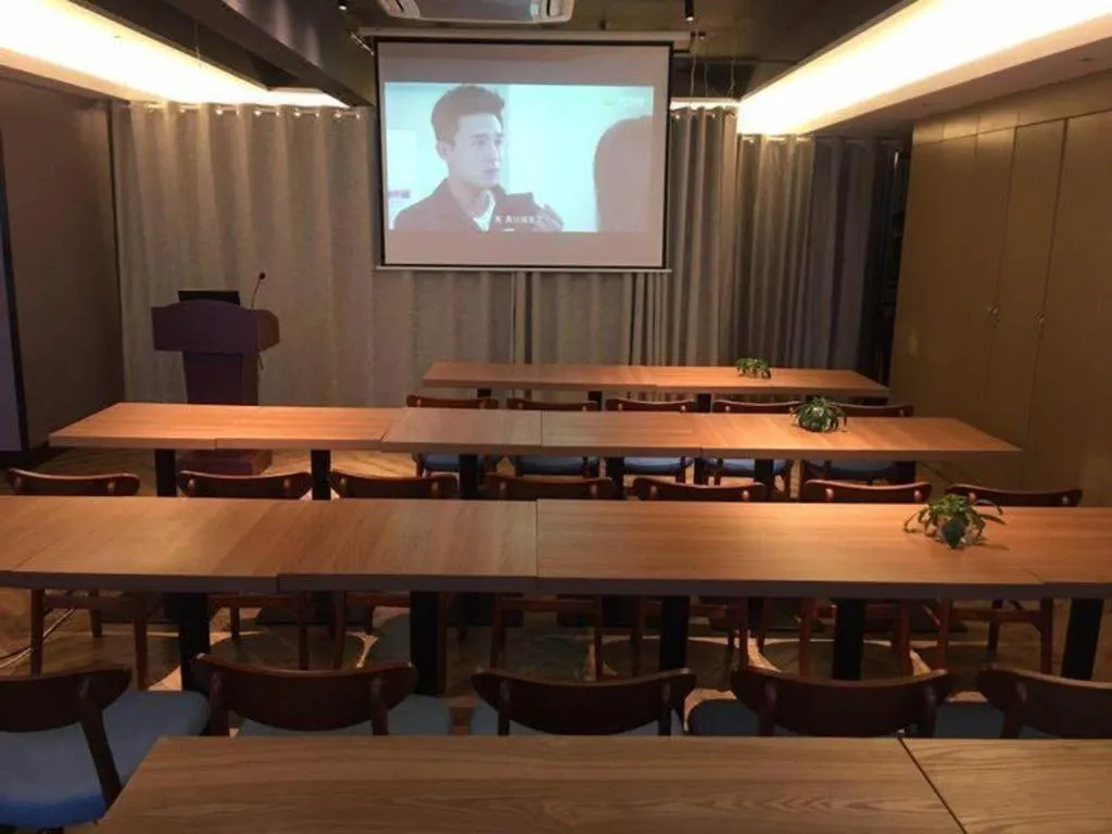 Borrman Hotel Guilin High-speed Railway North Station Evergrande Plaza