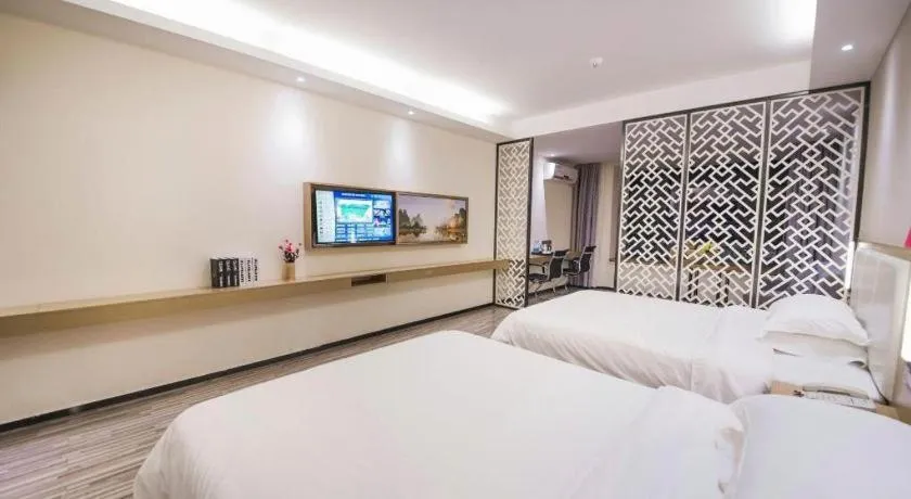 Bed in Borrman Hotel Guilin High-speed Railway North Station Evergrande Plaza