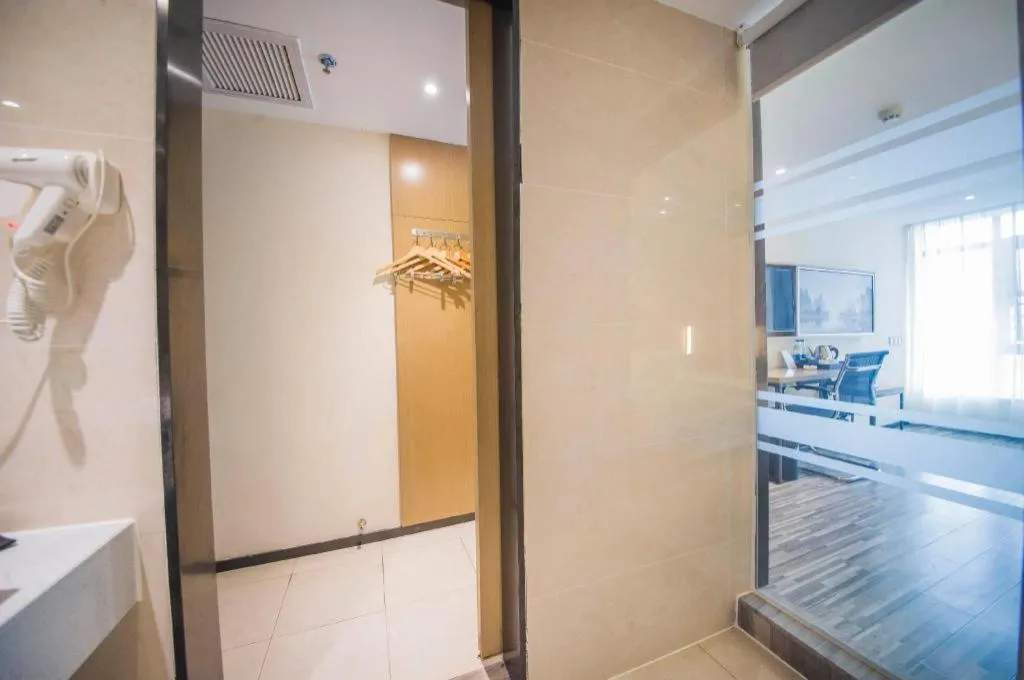 Borrman Hotel Guilin High-speed Railway North Station Evergrande Plaza