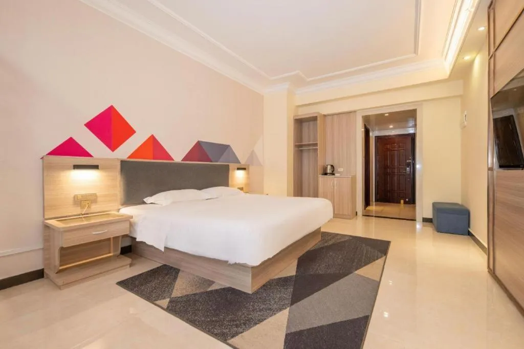 Bed in Borrman Hotel Guilin High-speed Railway North Station Evergrande Plaza