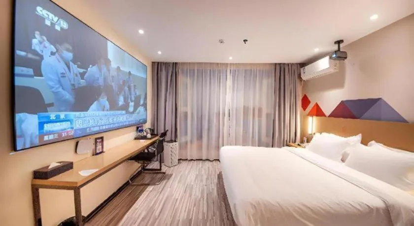 Bed in Borrman Hotel Guilin High-speed Railway North Station Evergrande Plaza